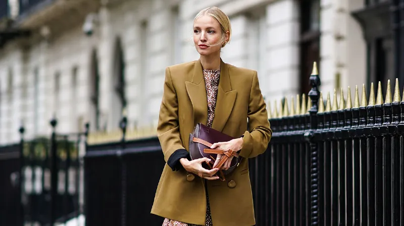 El marrón, la tendencia que nunca pasa de moda